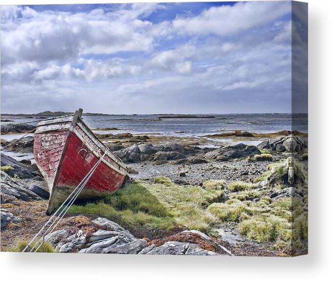 Dingle Canvas Print featuring the photograph Boat by Hugh Smith