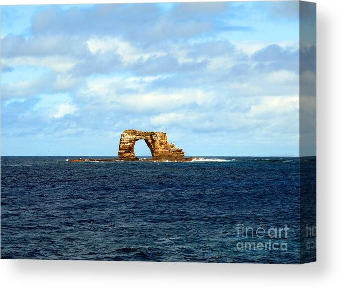 Darwins Arch Canvas Print featuring the photograph Darwins Arch by Pedro Capelossi