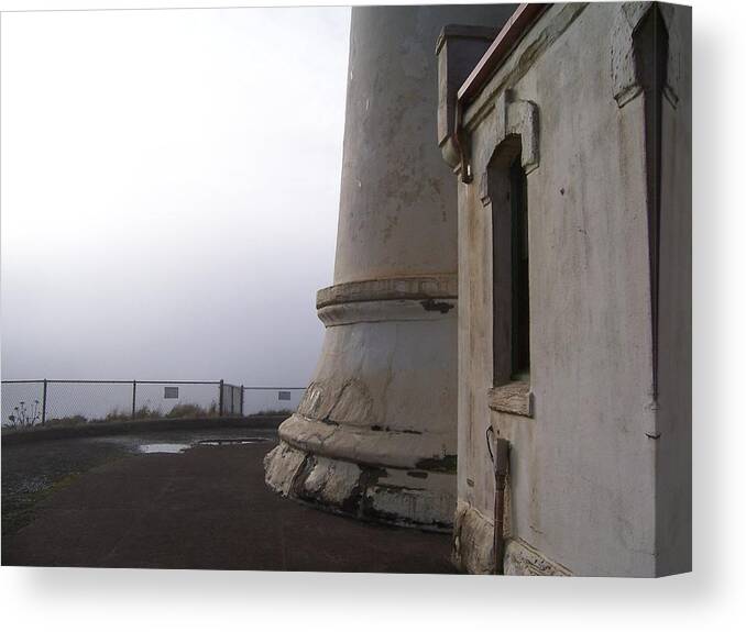 Lighthouse Canvas Print featuring the photograph North Head Lighthouse 3 by Peter Mooyman