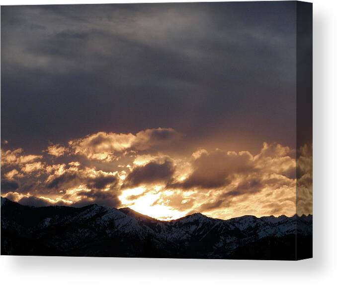  Canvas Print featuring the photograph Radiant Peaks by William McCoy