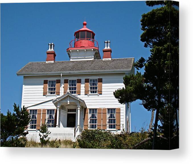 Oregon Coast Canvas Print featuring the photograph Yaquina Bay Lighthouse by Nick Kloepping