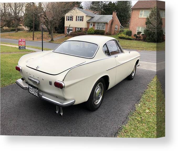 Volvo 1800s Canvas Print featuring the photograph Volvo 1800S #2 by Jackie Russo