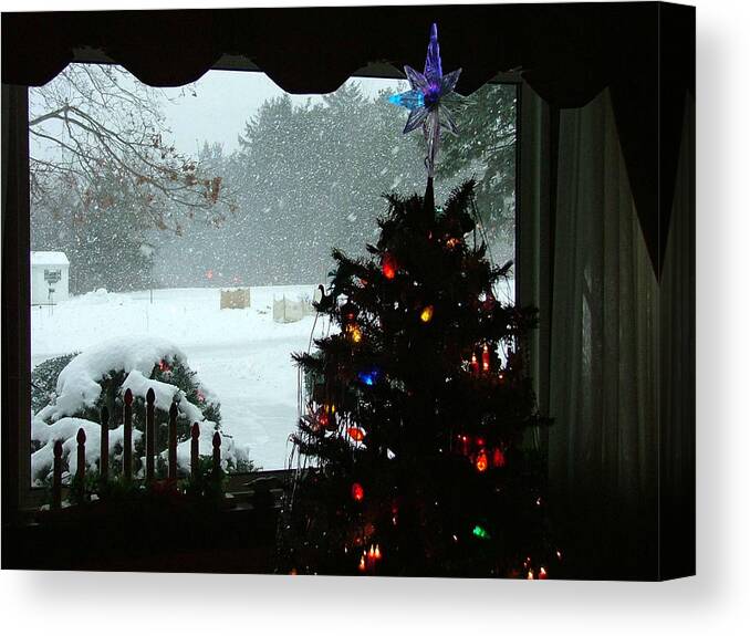 Christmas Canvas Print featuring the photograph Christmas #5 by Jackie Russo