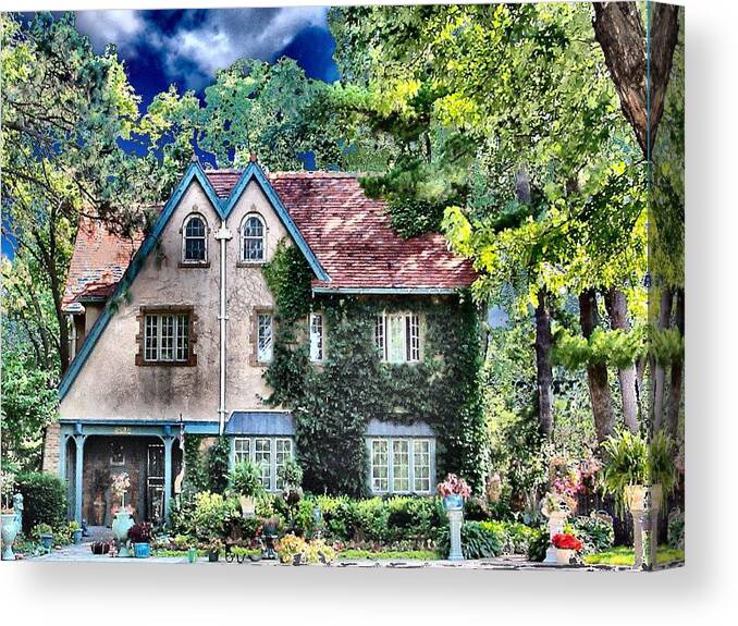Cottage Canvas Print featuring the photograph Cottage Life 1 by Lin Grosvenor