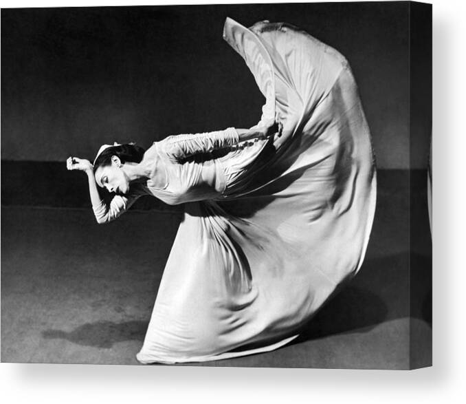 1 Person Canvas Print featuring the photograph Dancer Martha Graham by Underwood Archives