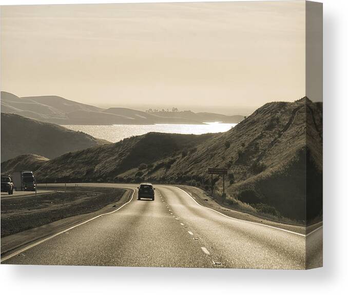 Road Canvas Print featuring the photograph Heading South by Jessica Levant
