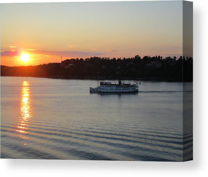 Silhouette Canvas Print featuring the photograph She Lullabied by Rosita Larsson