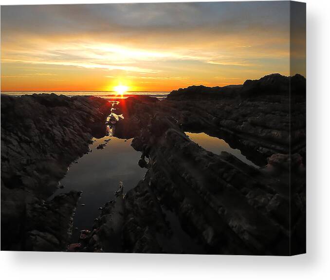 Sunset Canvas Print featuring the photograph Tidepools by Paul Foutz