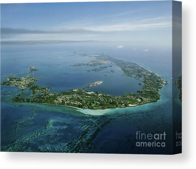 Tranquility Canvas Print featuring the photograph Bermuda From Air by Bettmann