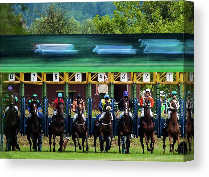 Horce-racing Canvas Print featuring the photograph Horce Racing 01 by Jorg Becker