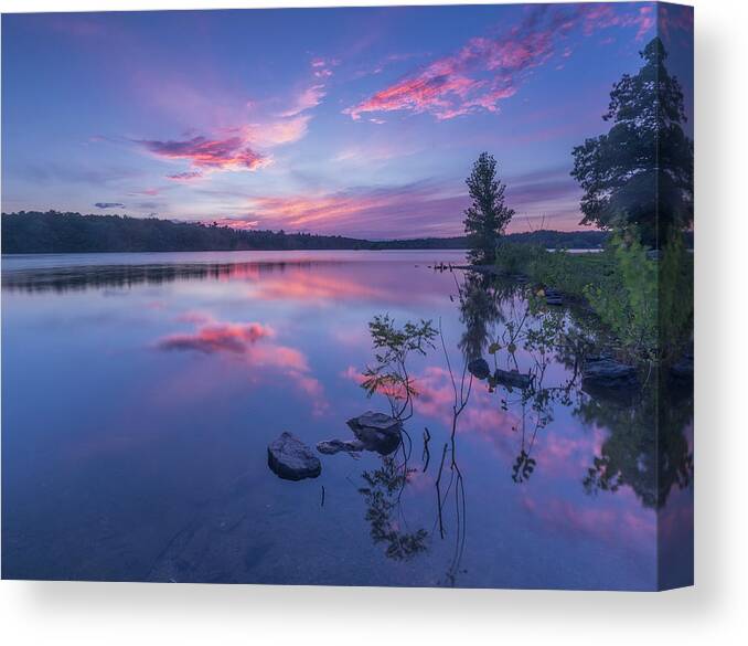 Horn Pond Canvas Print featuring the photograph Horn Pond Sunset by Rob Davies