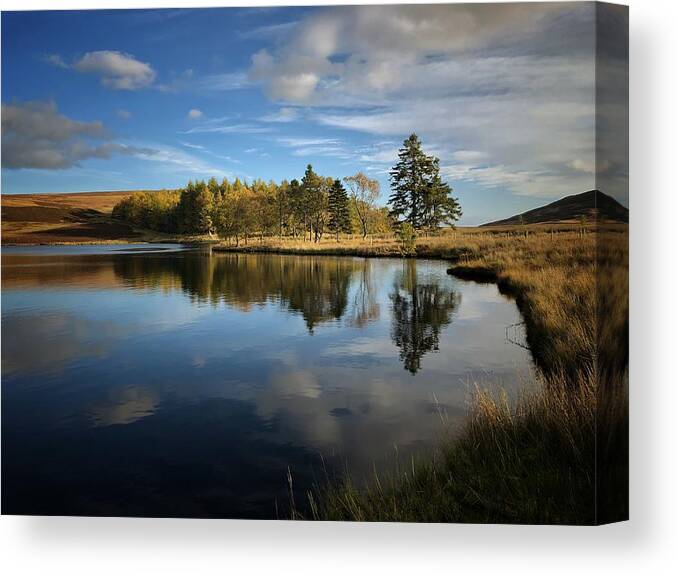 Evening Light Canvas Print featuring the photograph Lakeland Peace by Mark Egerton