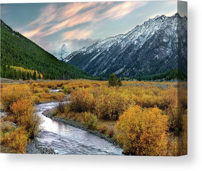Idaho Scenics Canvas Print featuring the photograph Mountain Grandeur by Leland D Howard