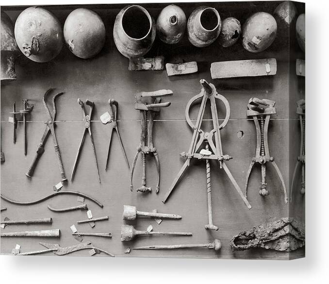Roman Canvas Print featuring the photograph Roman Medicine by Hulton Archive