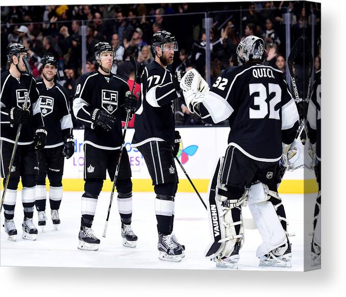 People Canvas Print featuring the photograph Toronto Maple Leafs v Los Angeles Kings #1 by Harry How