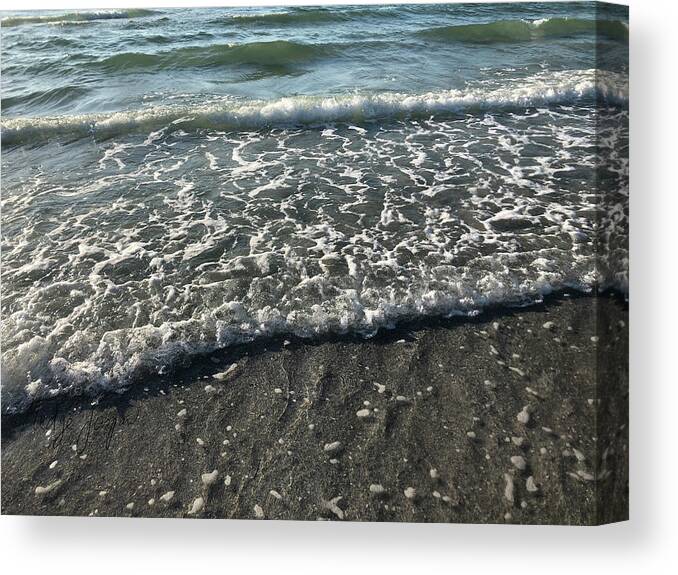 Beach Canvas Print featuring the photograph Breathe in by Medge Jaspan