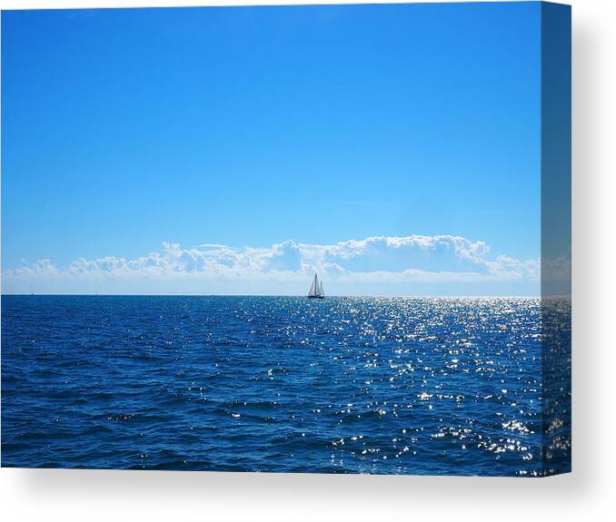 Sailing Canvas Print featuring the photograph Hawks Channel. by Life Makes Art