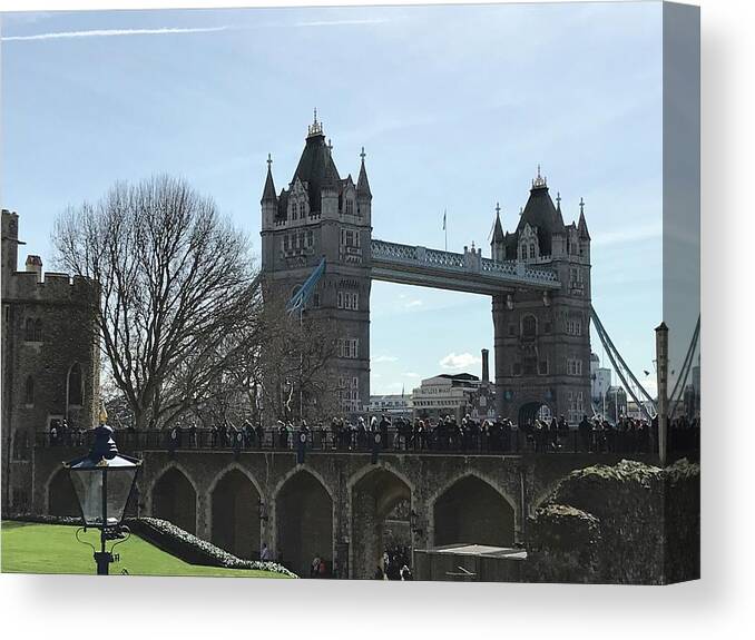 Bridge Canvas Print featuring the photograph London Landmark by Lee Darnell