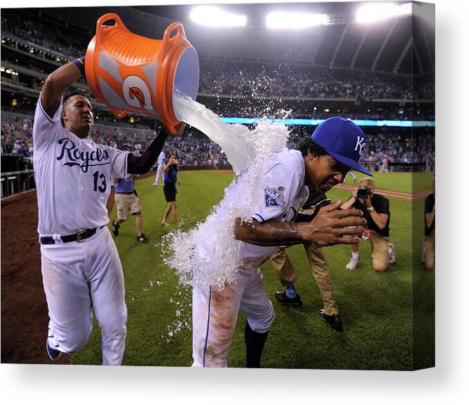 Salvador Perez Diaz Canvas Print featuring the photograph Salvador Perez by Ed Zurga