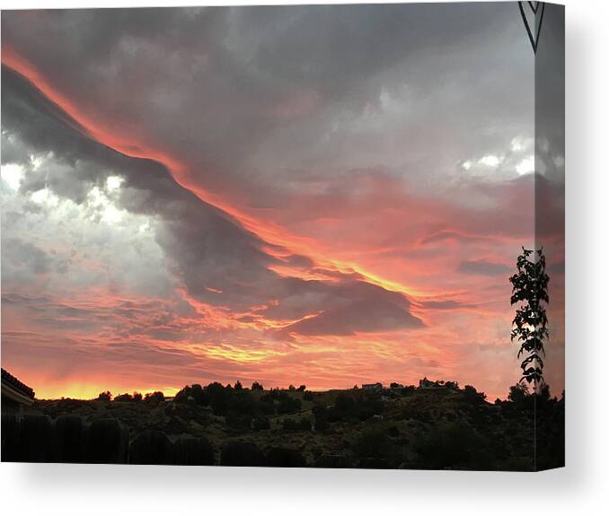 Spectacular Sunset Canvas Print featuring the photograph Temecula Sunset by Roxy Rich