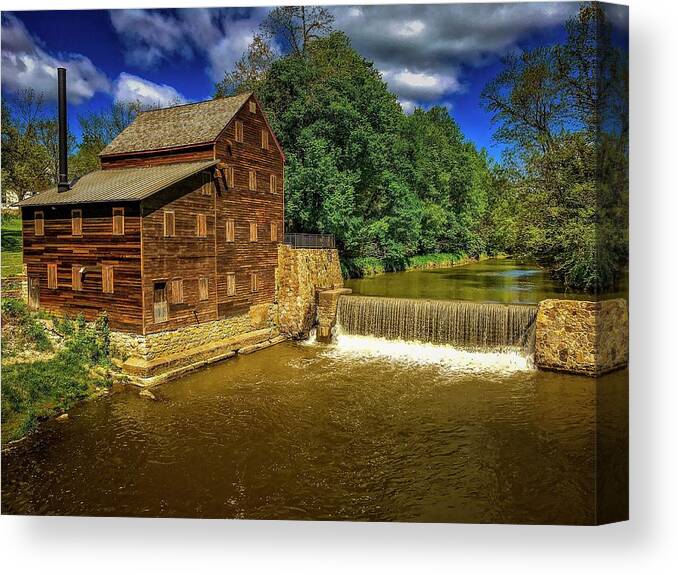 Iowa Canvas Print featuring the photograph Wildcat Den Mill by Brian Venghous