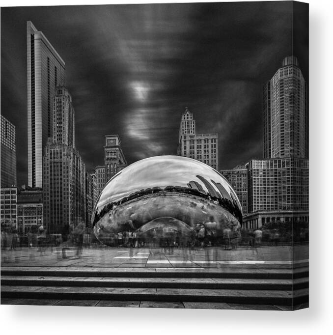 Chicago Canvas Print featuring the photograph Cloud Gate by Shelley Quarless
