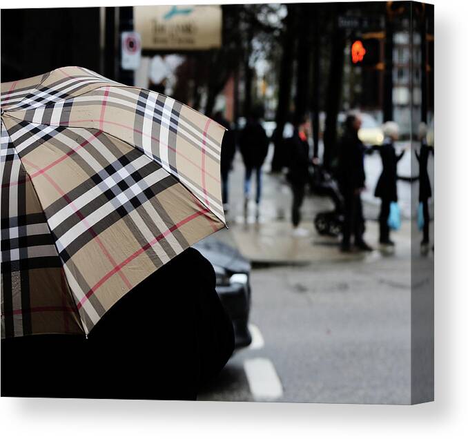 Street Photography Canvas Print featuring the photograph Tap me on the shoulder by J C