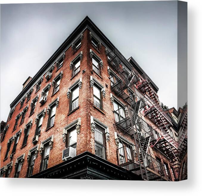 New York Canvas Print featuring the photograph Manhattan Facade by Nicklas Gustafsson