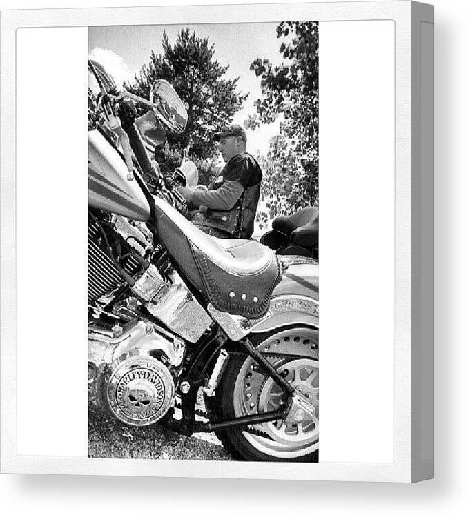 Black And White Canvas Print featuring the photograph Instagram Photo #23 by Aaron Kremer