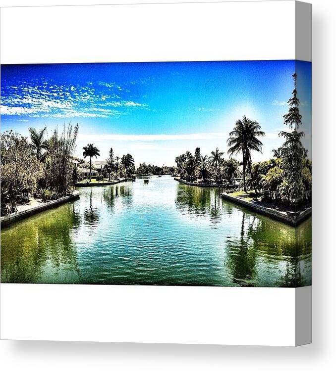  Canvas Print featuring the photograph Instagram Photo #551393067727 by Mike Silva