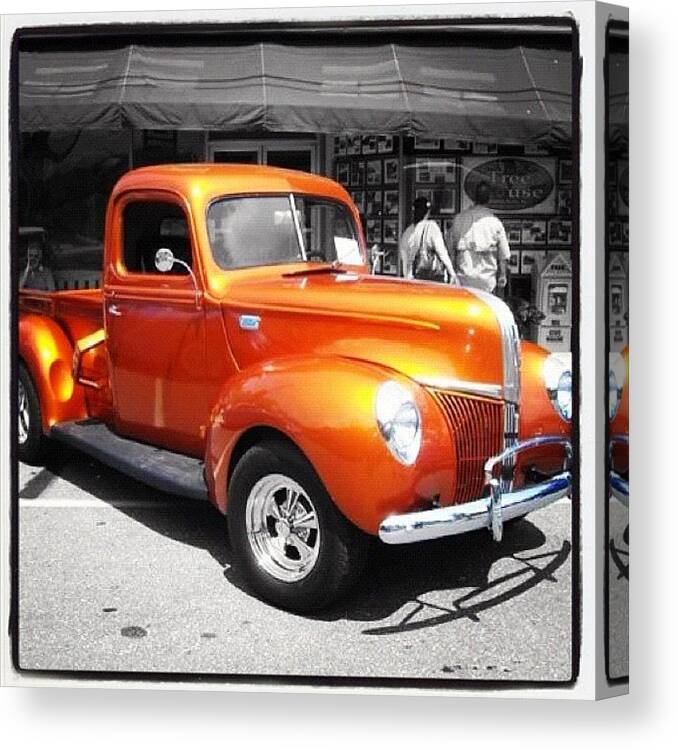 Classic Car Canvas Print featuring the photograph Instagram Photo by Amanda Robinson