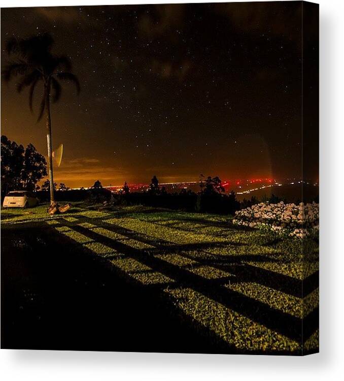 Natureza Canvas Print featuring the photograph A Vista Noturna E Estrelada No Castelo! by Igor Gomes