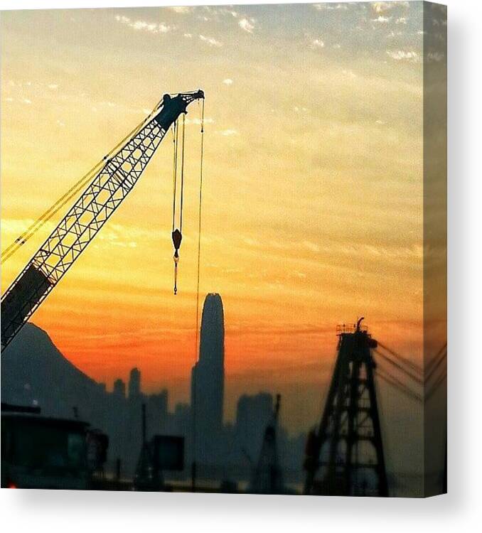 Samsungnote2 Canvas Print featuring the photograph As eyesee The Sky #sky #skyline by Om Bhatia