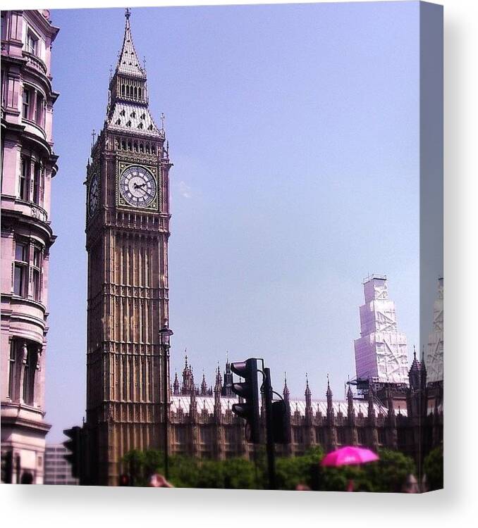 England Canvas Print featuring the photograph Big Ben by Sean Cahill