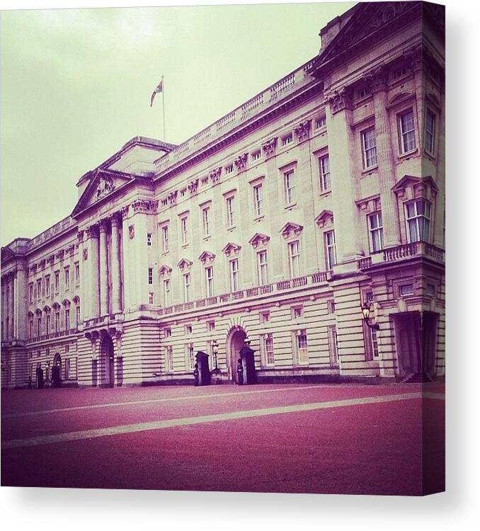 Buckingham Palace Canvas Print featuring the photograph Buckingham Palace by Lizzie Gibson