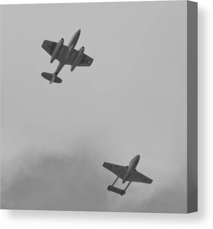 De Havilland Dh.100 Vampire Canvas Print featuring the photograph Meteor and Vampire by Maj Seda