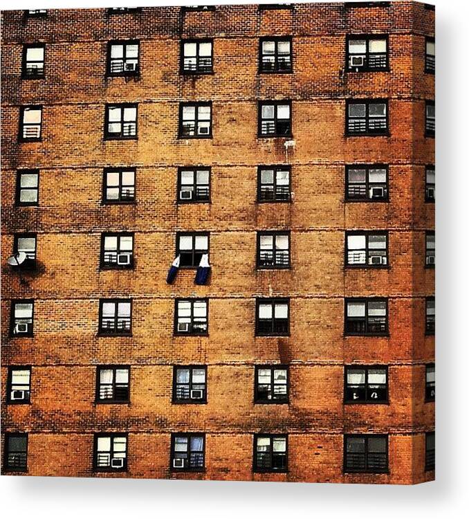 Mobilephotography Canvas Print featuring the photograph Mott Haven. Ventanas by Radiofreebronx Rox