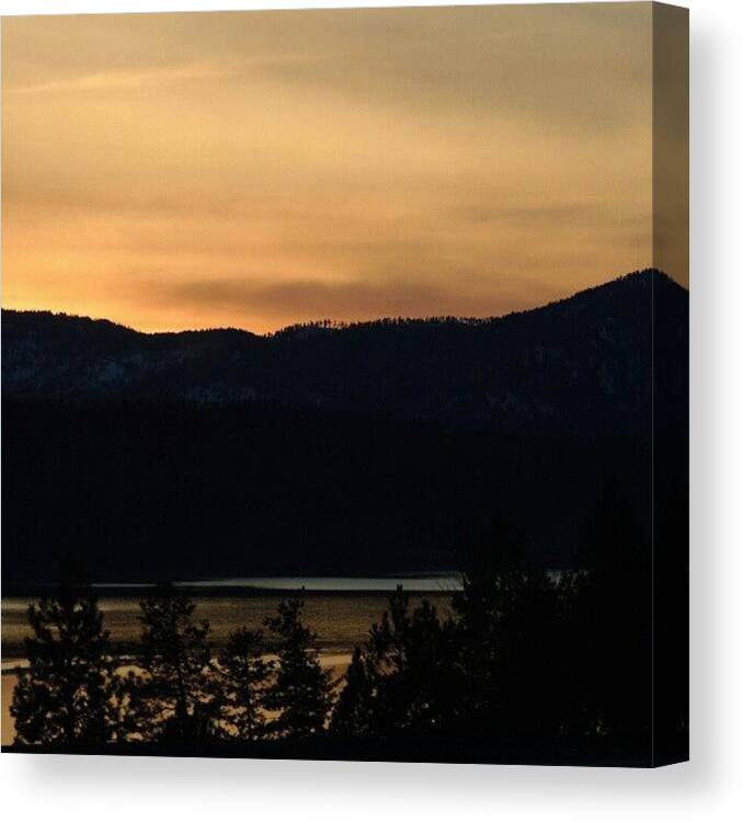 Mountains Canvas Print featuring the photograph Northern Sunset by Kelli Stowe