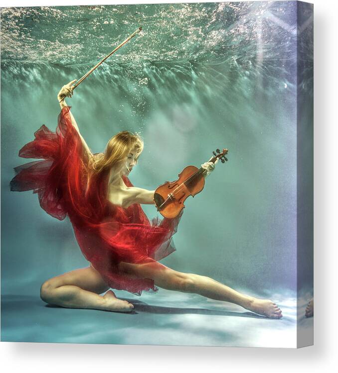 Underwater Canvas Print featuring the photograph Prelude by Uniquecapture