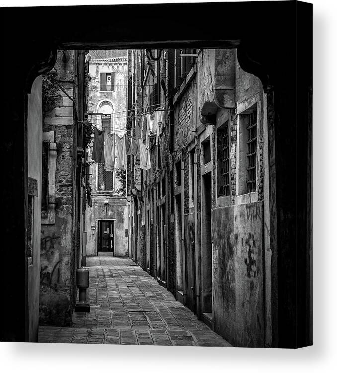 Venice Canvas Print featuring the photograph Wash Day 2 by Richard Bland