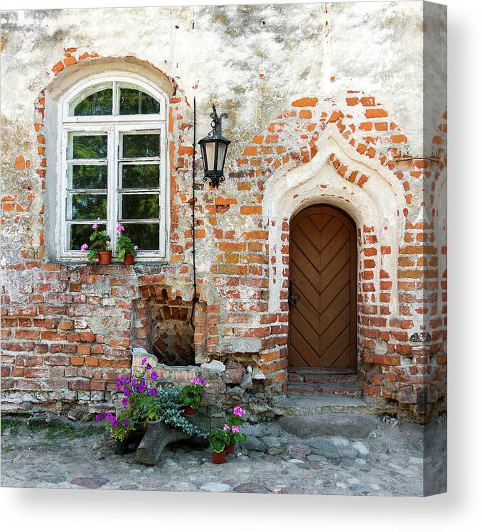 Gothic Style Canvas Print featuring the photograph Weathered Entrance by Cebas