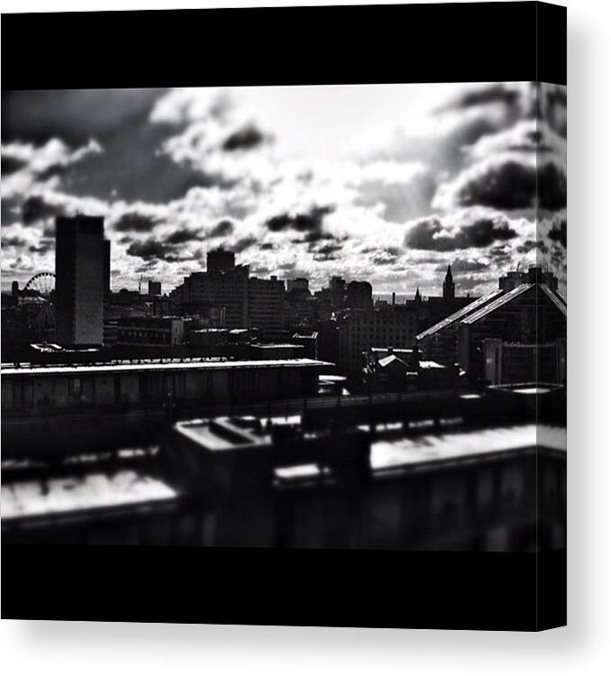 Building Canvas Print featuring the photograph Instagram Photo #801340114084 by Ritchie Garrod