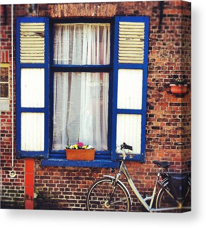 Old Canvas Print featuring the photograph ..a Simple Kind Of Life / ..la Vida by Marce HH
