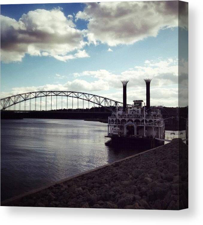 Primeshots Canvas Print featuring the photograph American Queen by Ivan Vega