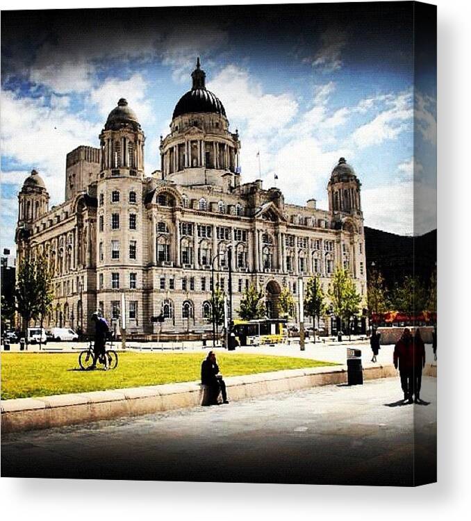 Beautiful Canvas Print featuring the photograph Belfast by Aaron Dias