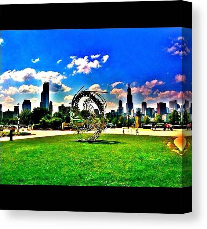 Sculpture Canvas Print featuring the photograph Chicago View From Planetarium by David Sabat