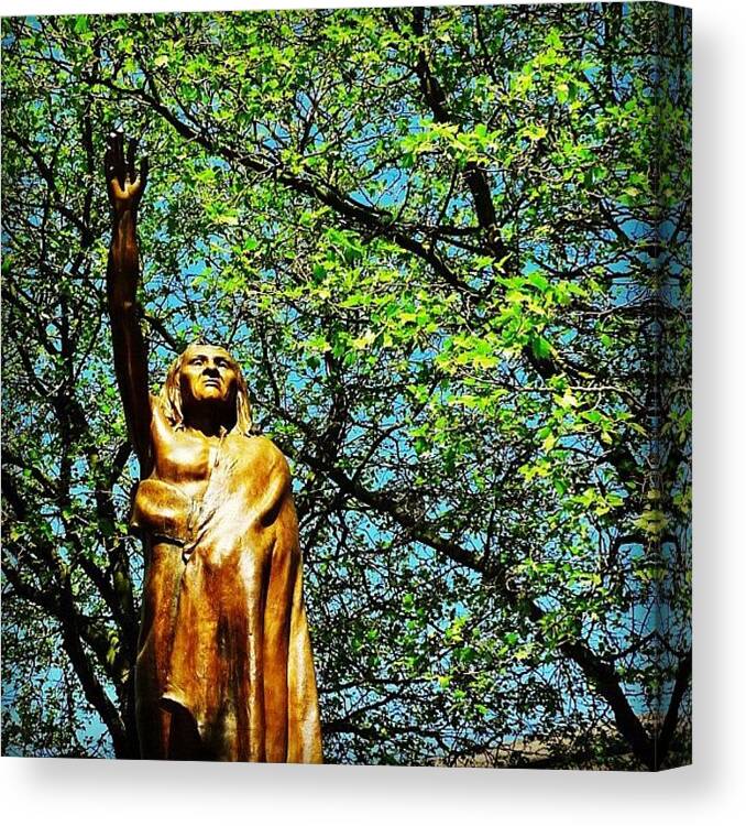 Instagrammer Canvas Print featuring the photograph Chief Seattle by T Catonpremise