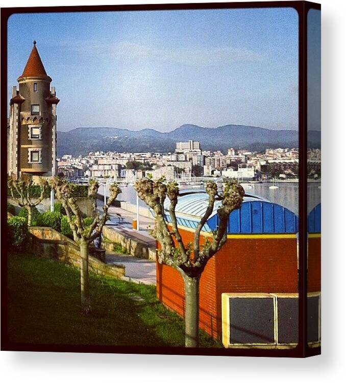 Outdoor Canvas Print featuring the photograph #foto #fotodeldia #instagram #outdoor by David R