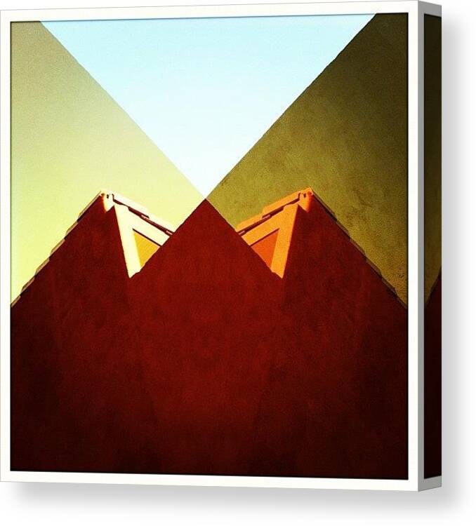 Iphoneography Canvas Print featuring the photograph Hipsta Trips by Luiz Di Bella