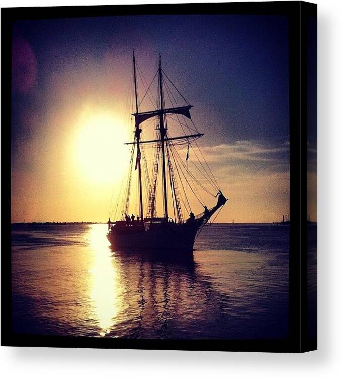 Beautiful Canvas Print featuring the photograph L'etoile Ce Matin à Mayport by Ibo Obi